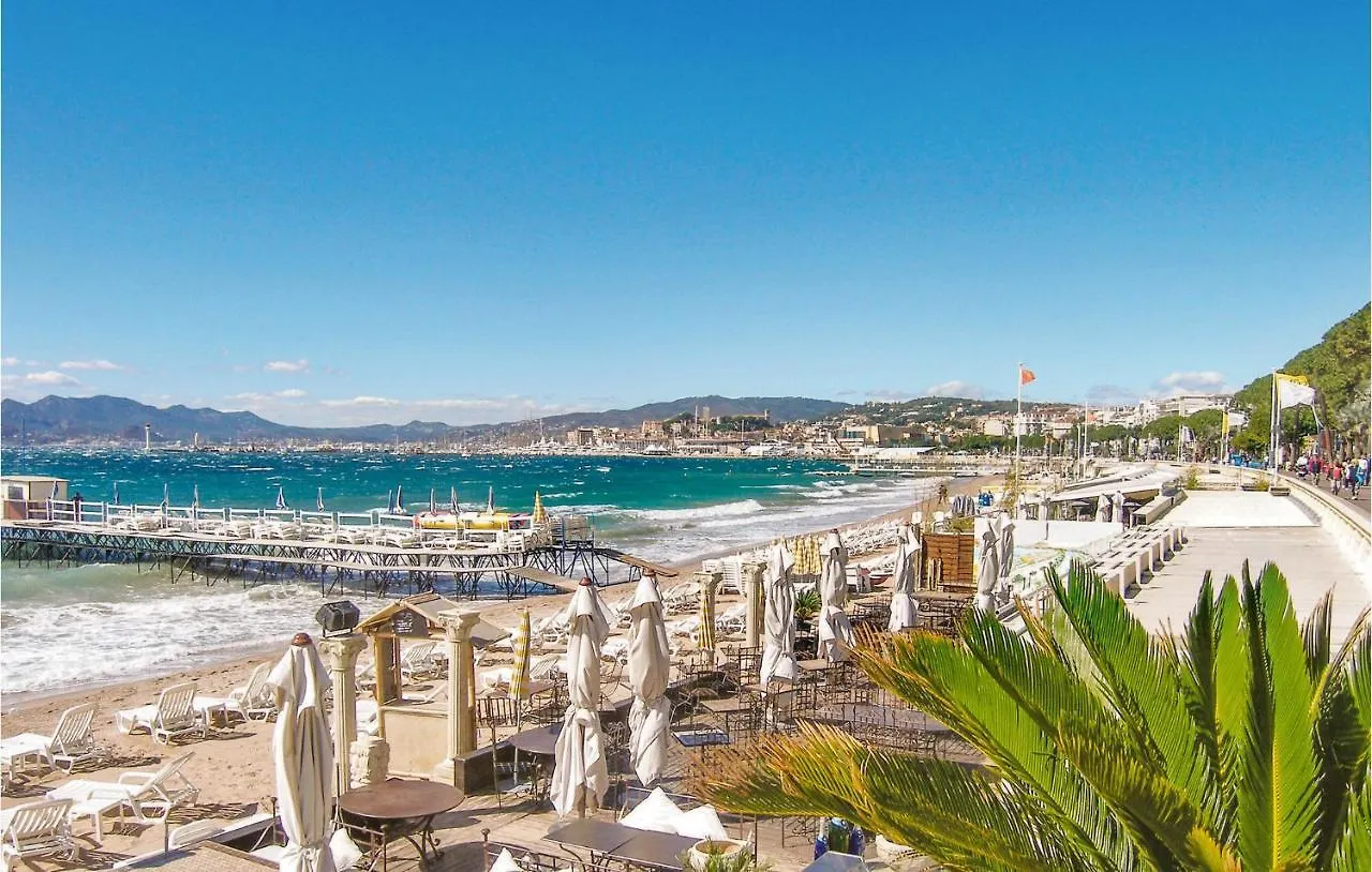 Amazing Apartment In Cannes With House Sea View