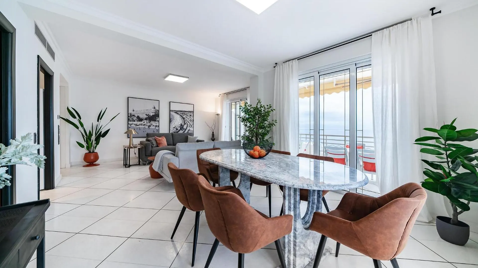 Amazing Apartment In Cannes With House Sea View