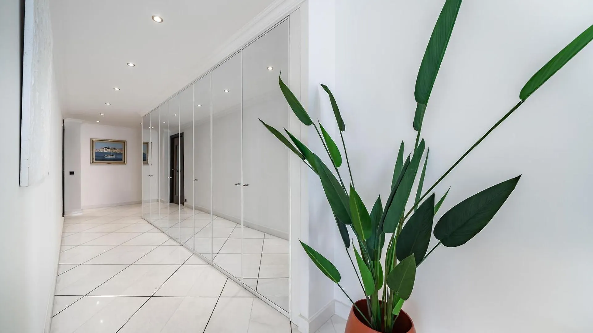 Amazing Apartment In Cannes With House Sea View 0*,